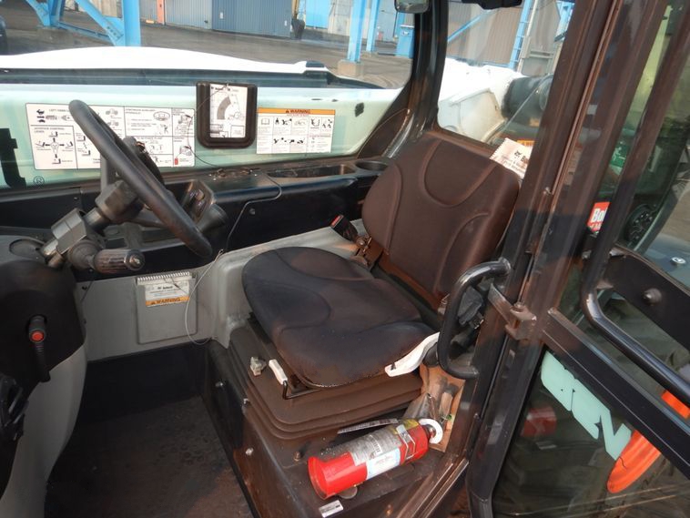 2018 BOBCAT V519 TELEHANDLER gallery