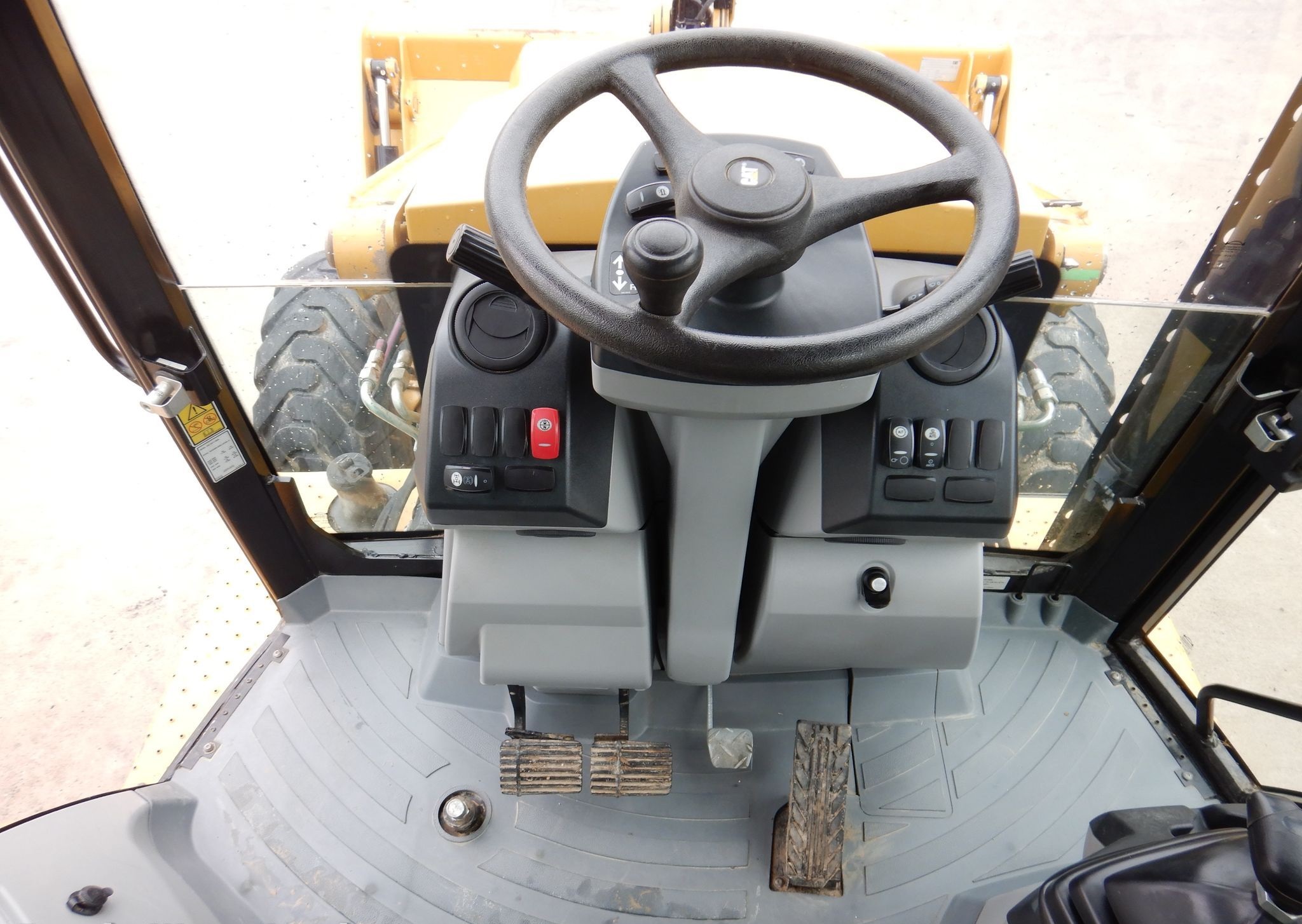 2014 Caterpillar 430F 4x4 backhoe gallery