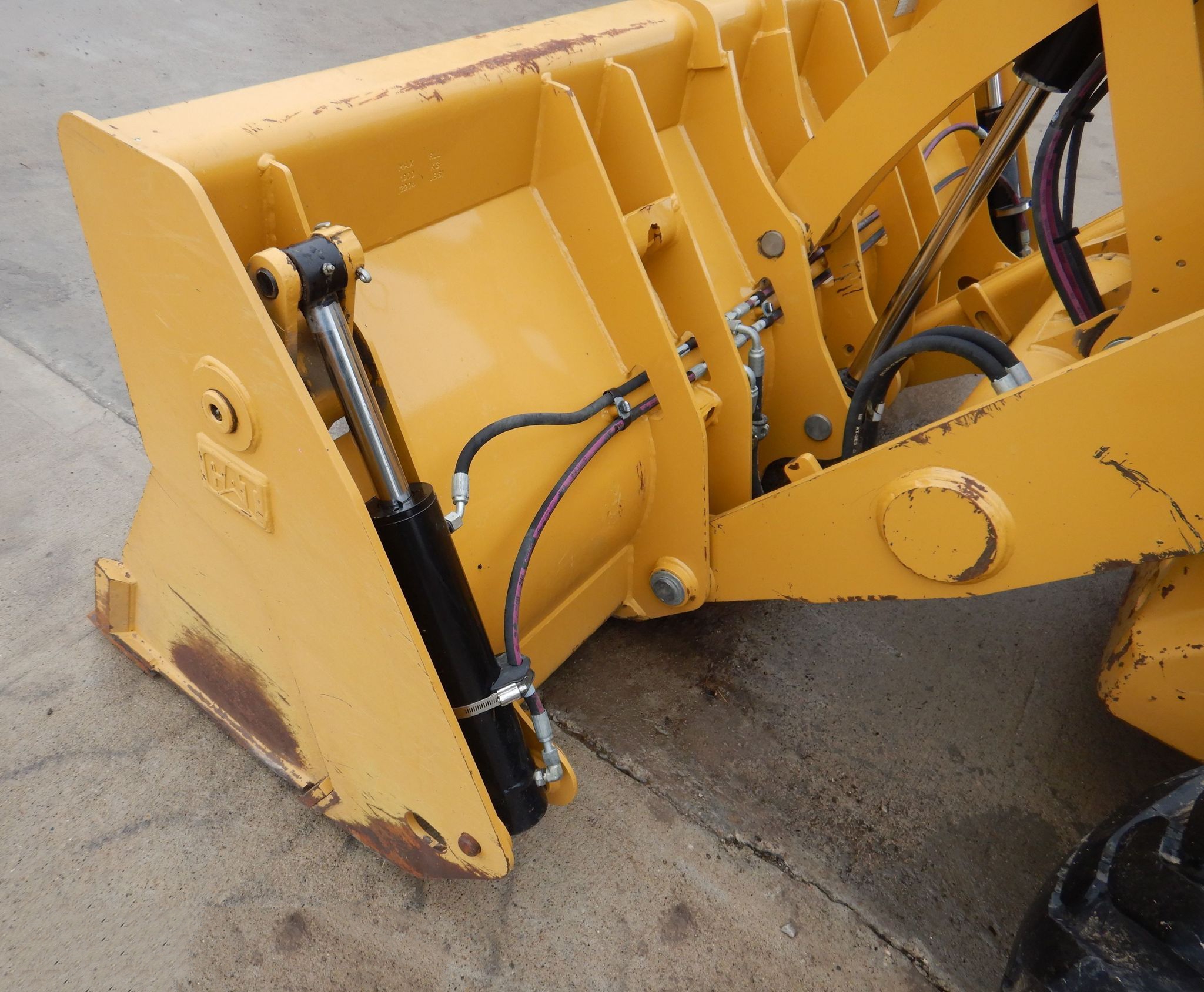 2014 Caterpillar 430F 4x4 backhoe gallery