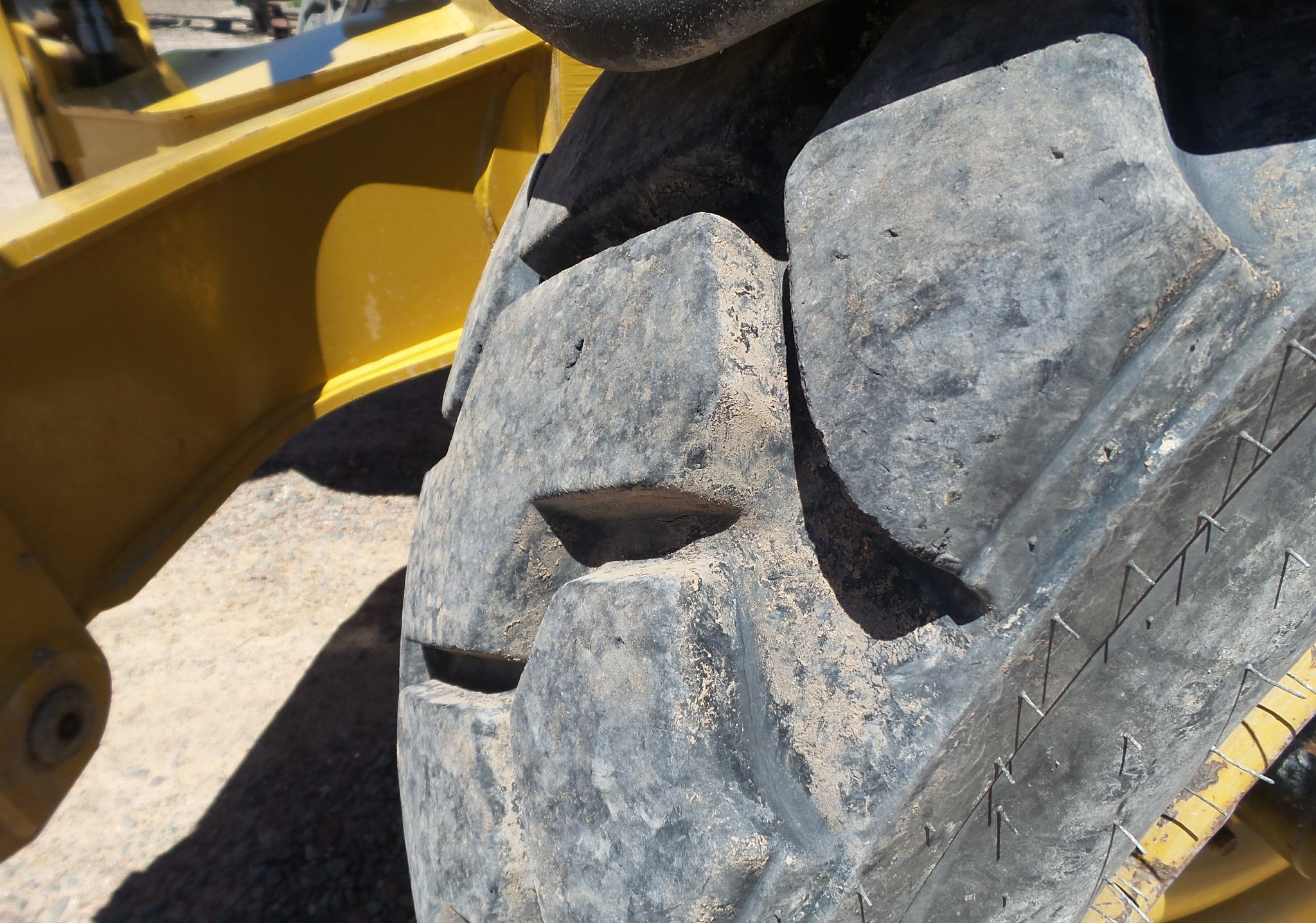 2013 Caterpillar TL943C Telehandler gallery