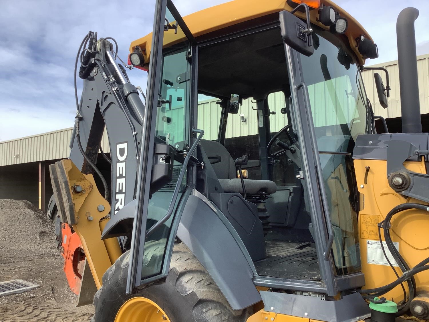 2015 John Deere 310SL Backhoe gallery