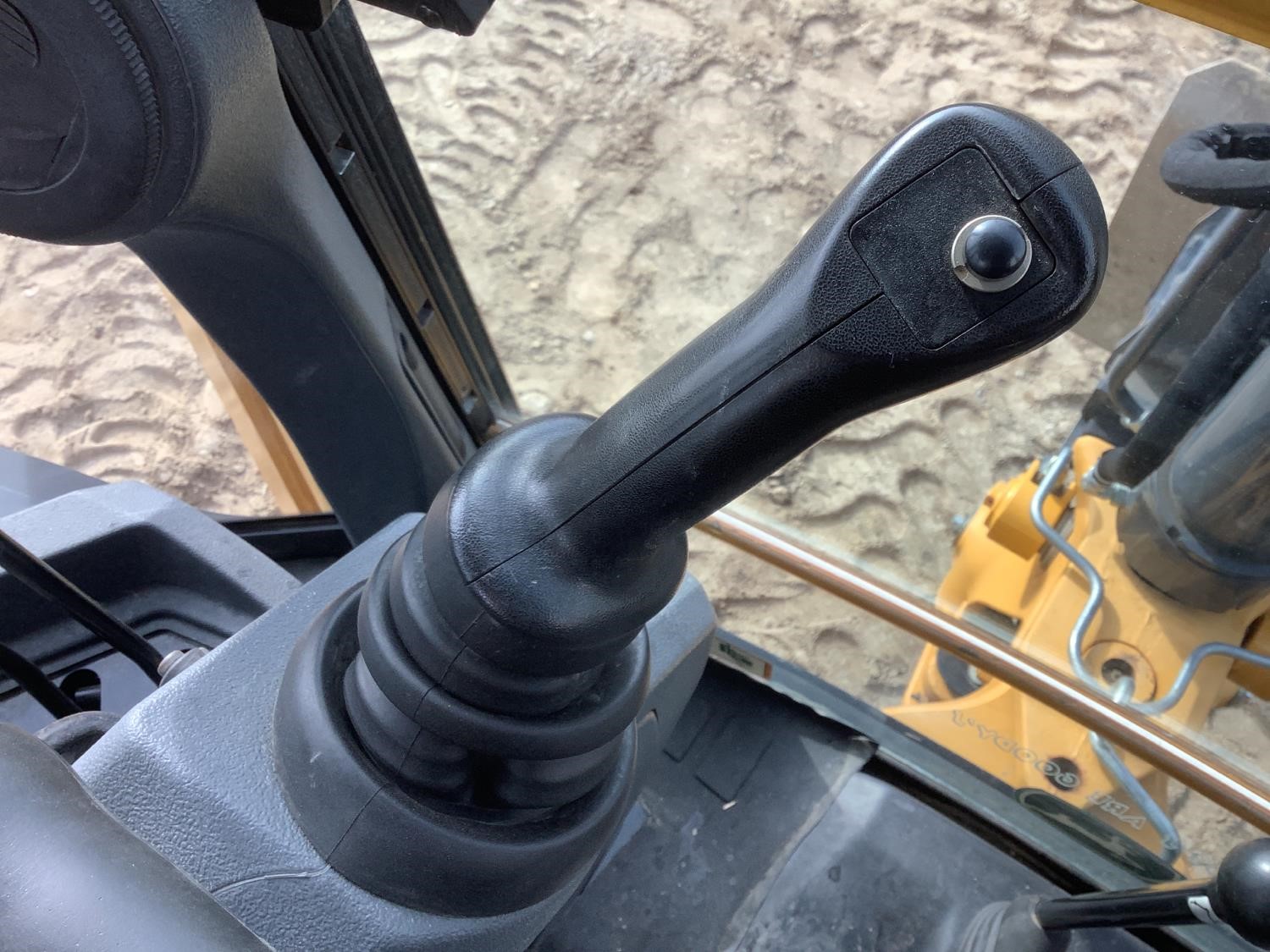 2015 John Deere 310SL Backhoe gallery