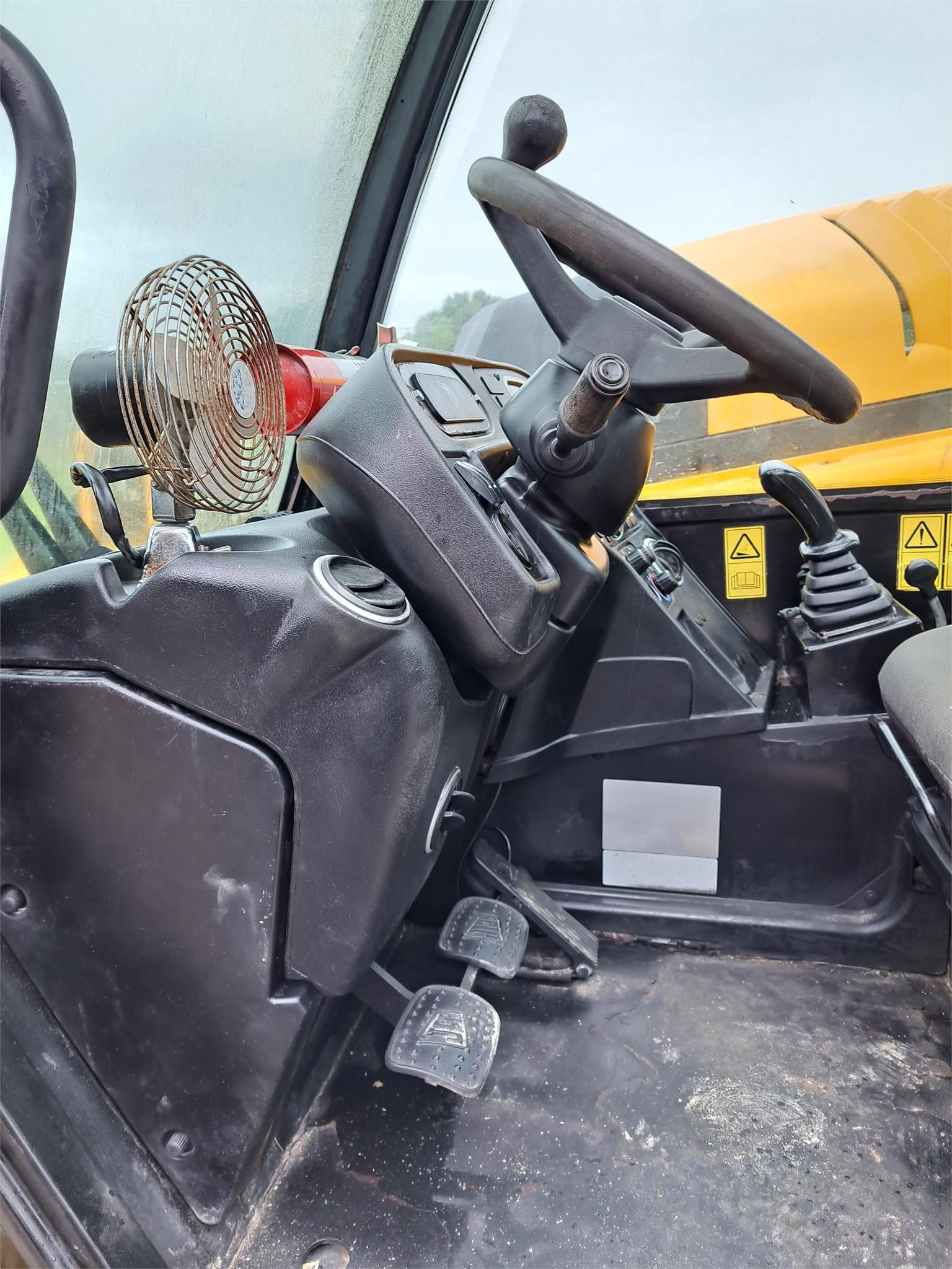 2016 JCB 512-56 Telehandler gallery