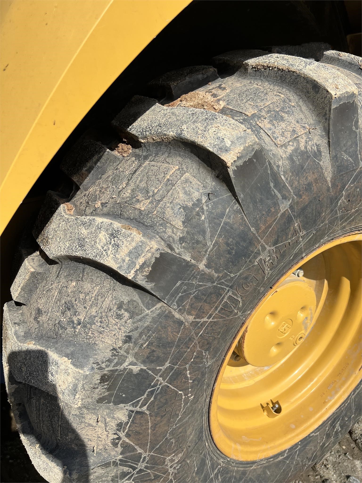 2015 Caterpillar 420F2 backhoe gallery