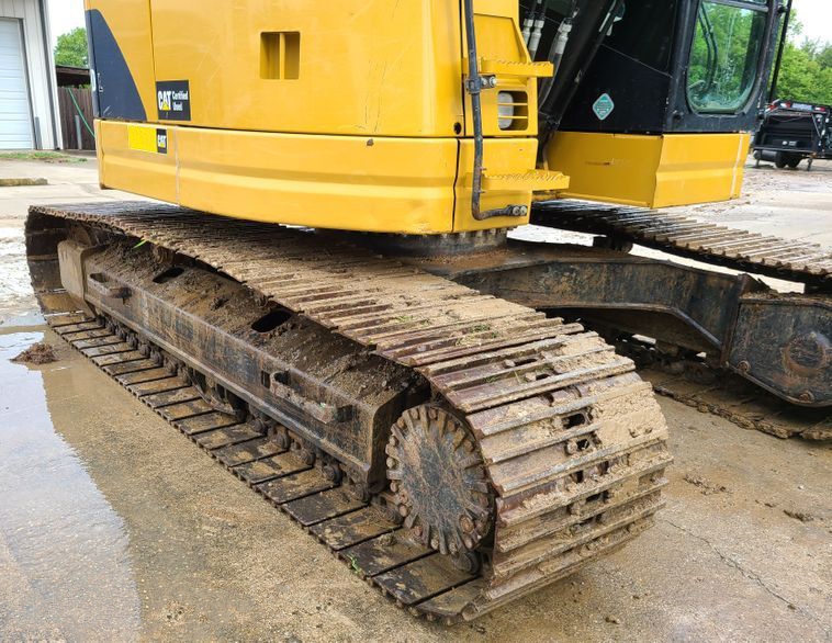 2014 Caterpillar 321D LCR Excavator gallery