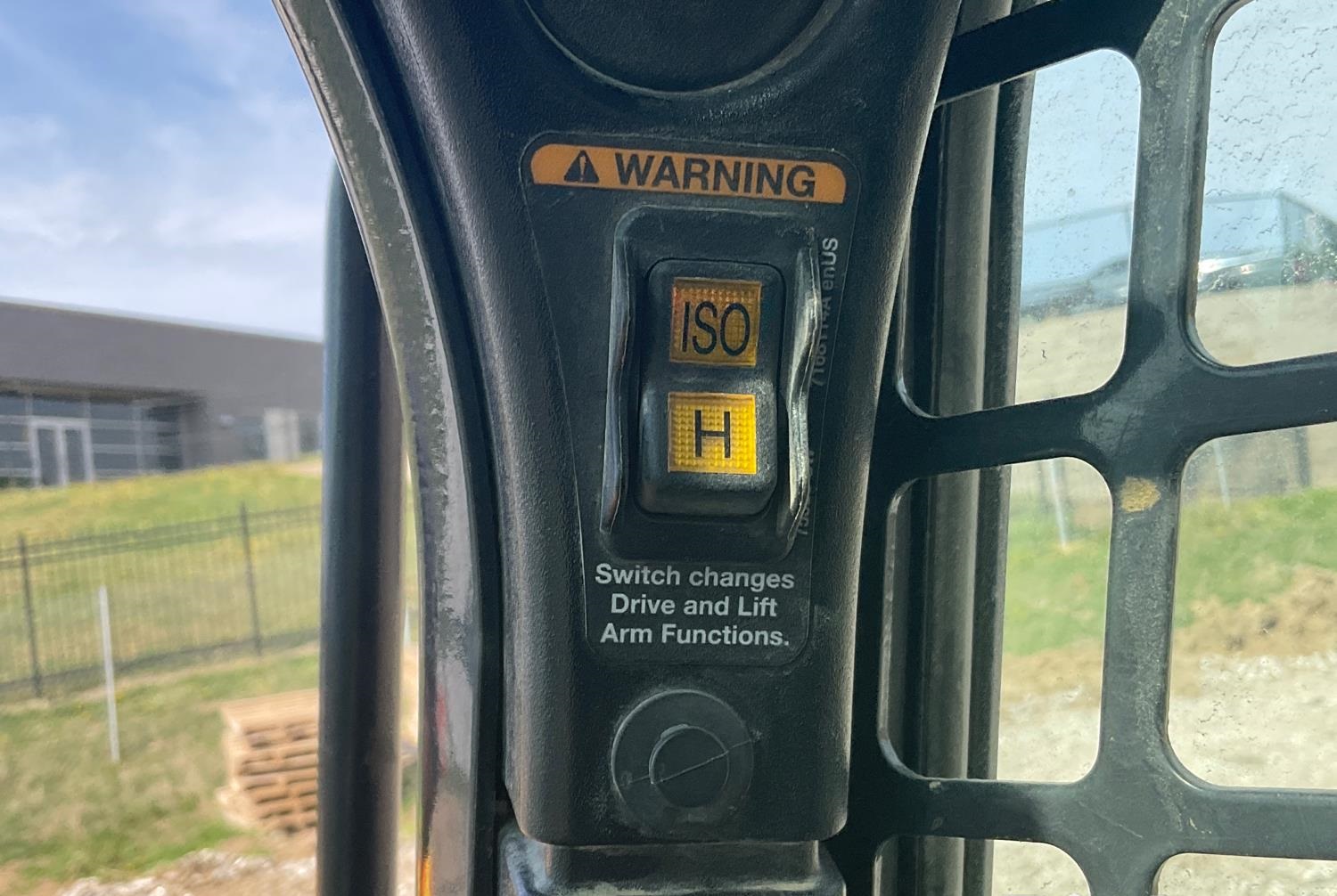 2020 Bobcat T870 Skid Steer gallery