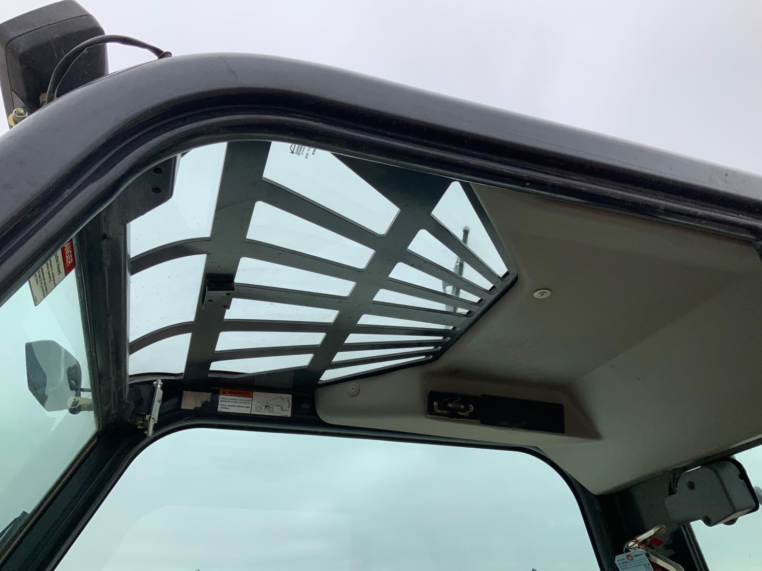 2010 Bobcat V723 Telehandler gallery