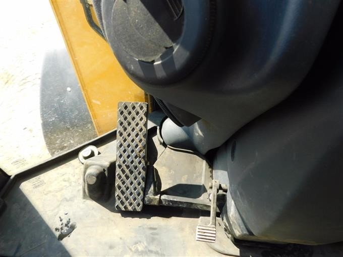 2014 John Deere 524K Wheel Loader gallery