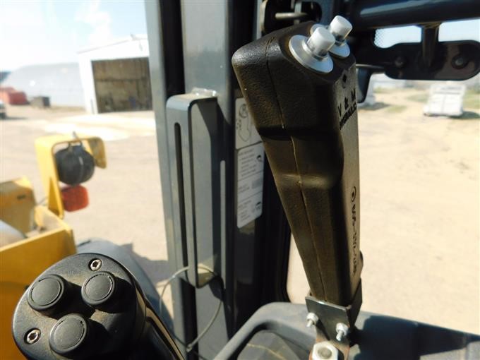 2014 John Deere 524K Wheel Loader gallery
