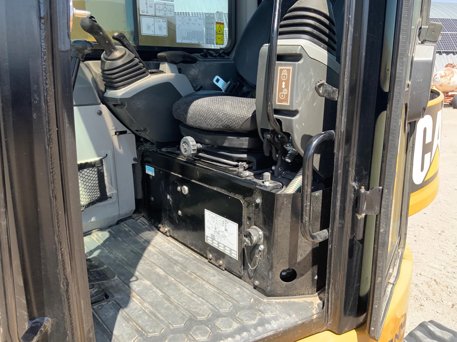 2018 Caterpillar 304E2 Mini Excavator gallery