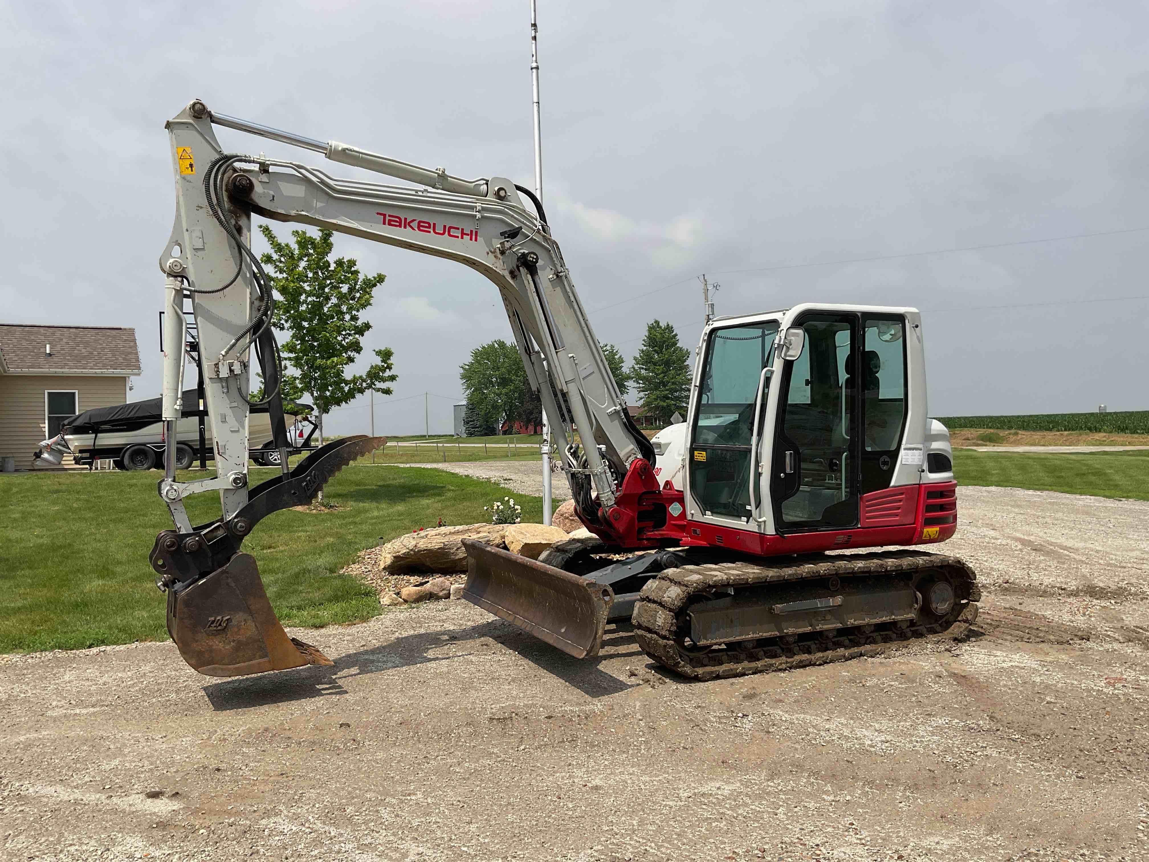 2017 Takeuchi TB290 Mini Excavator gallery