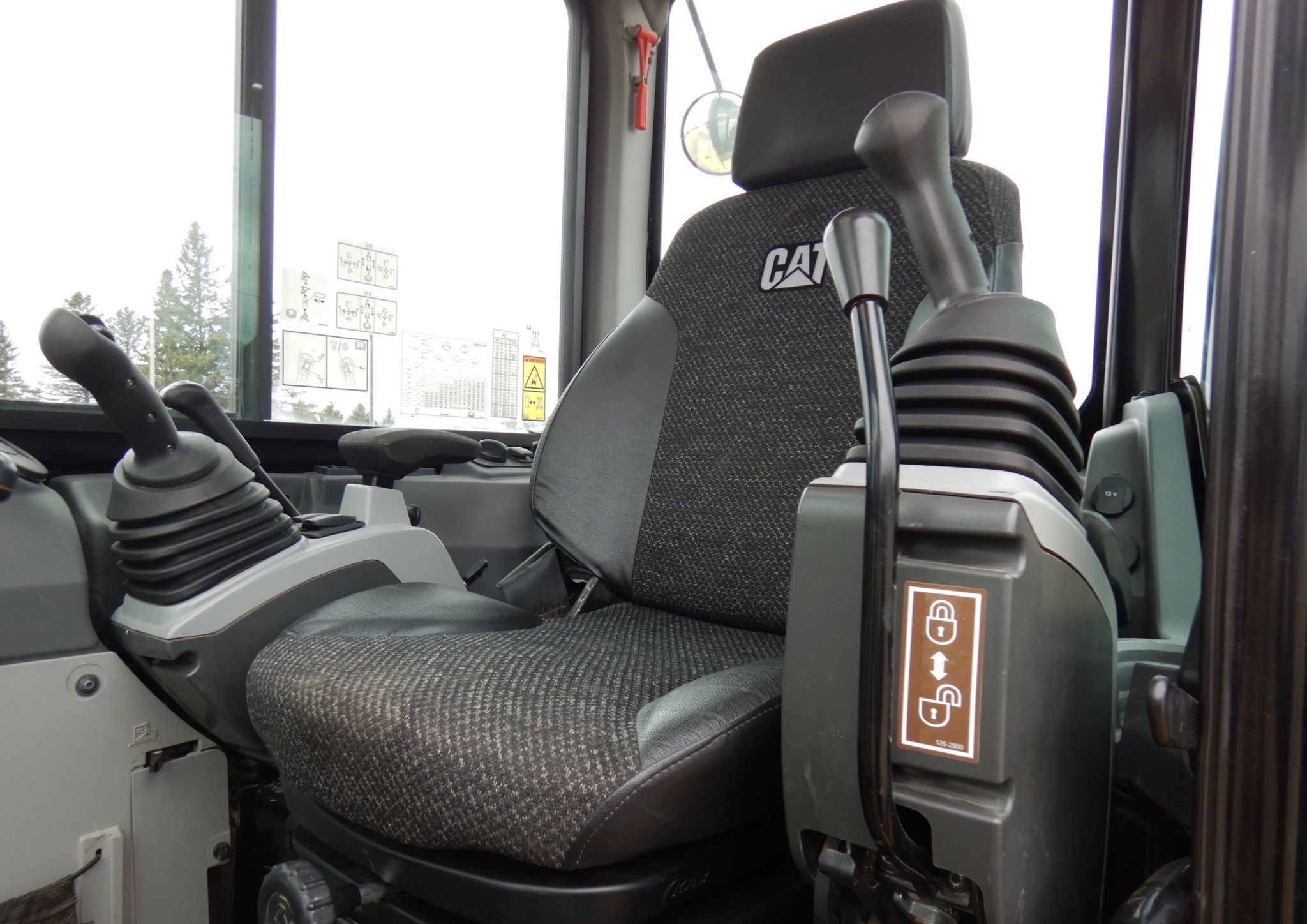 2018 Cat 305E2 CR Mini Excavator gallery