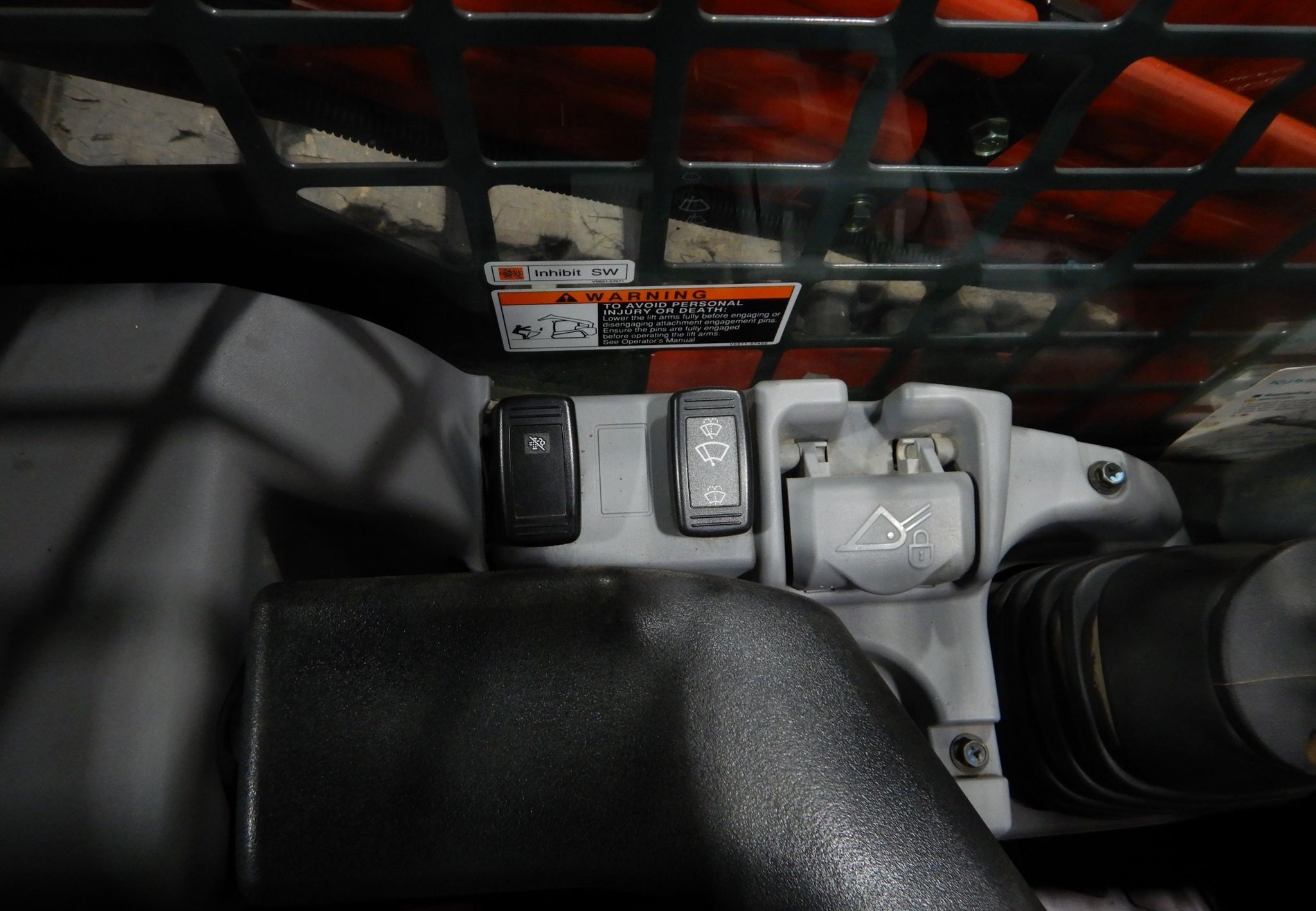 2019 Kubota SVL95-2S Skid Steer gallery